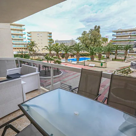 Living Park - Only Families Apartment