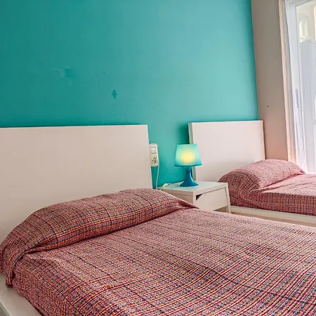 Litoral Costa Dorada - Living Park Only Families Apartment