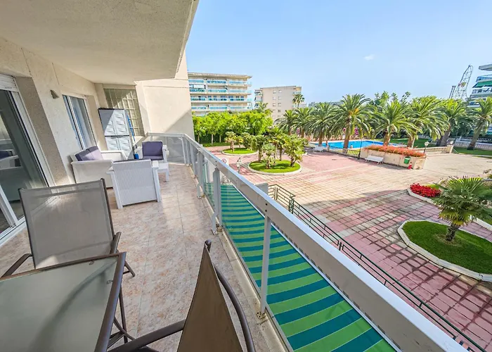 Litoral Costa Dorada - Living Park Only Families *