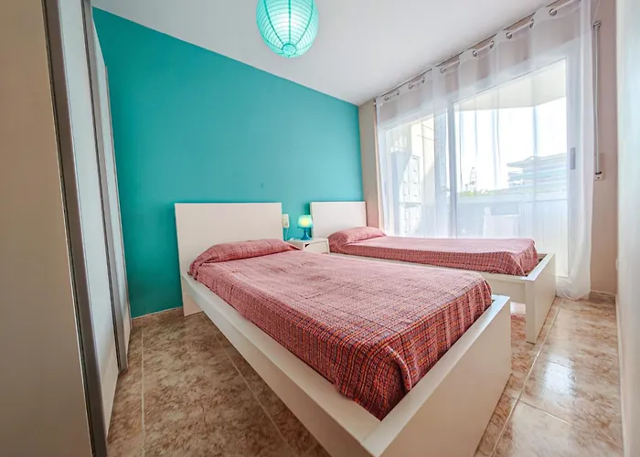 Litoral Costa Dorada - Living Park Only Families *