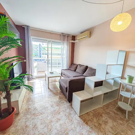 Litoral Costa Dorada - Living Park Only Families